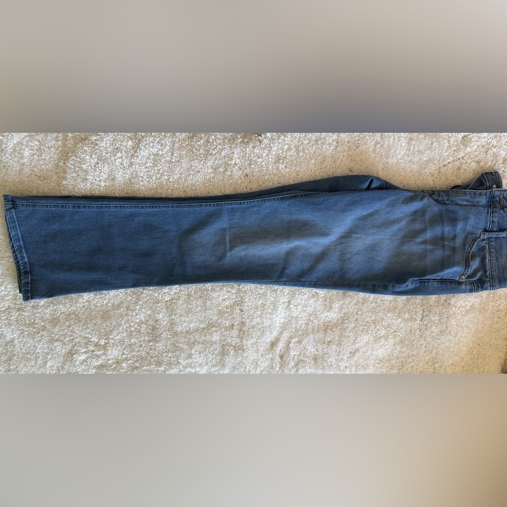 Wit & Wisdom Soft Light Blue Denim Jeans - Picture 6 of 6